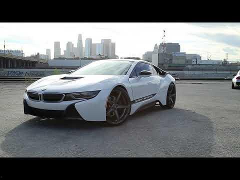 i8宝马视频,i8宝马电动超跑的极致体验揭秘
